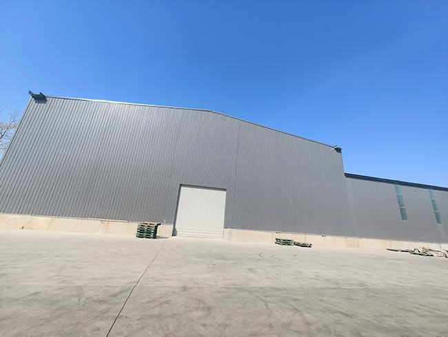 ũ԰½ⷿ3400ƽס칫400ƽ׳