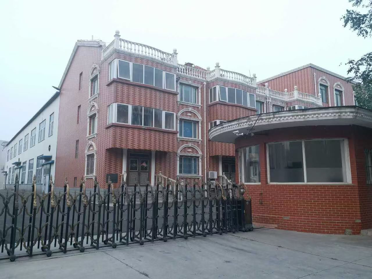 ʳƷ䳧